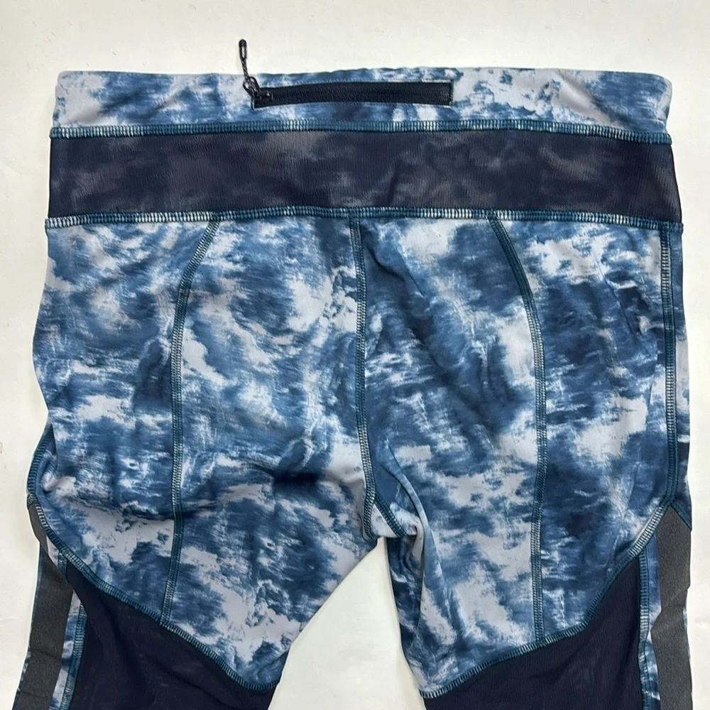Lululemon Mesh With Me Crop Sea Side Silver Fox Alberta Lake Naval Blue Capris